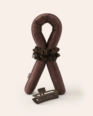 Heatless Curls in Mulberry Silk