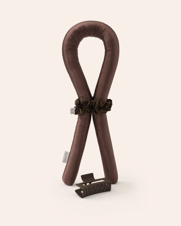 Heatless Curls in Mulberry Silk