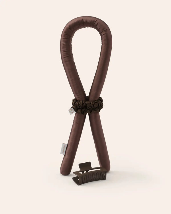 Heatless Curls in Mulberry Silk