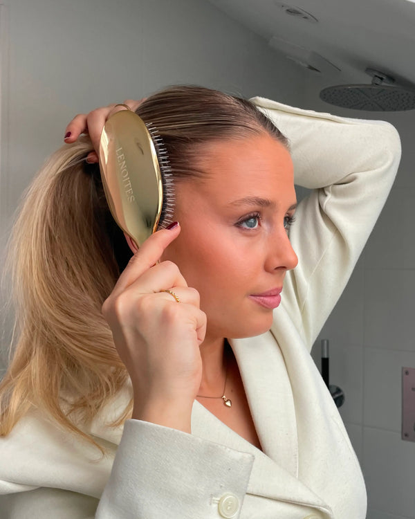 Wild Boar Hair Brush with Cleaning Tool