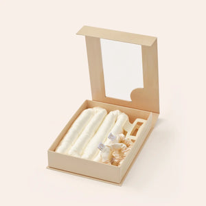 Heatless Curls in Mulberry Silk