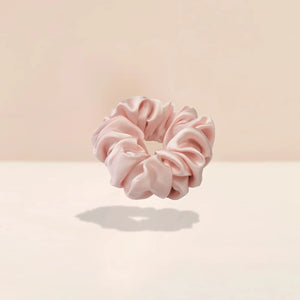 Mulberry Silk Scrunchie in Pearl Pink