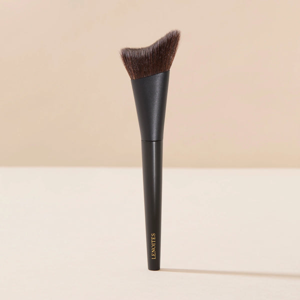 Smoothing Foundation Brush N°101